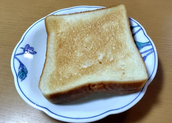 彩香パンを焼く